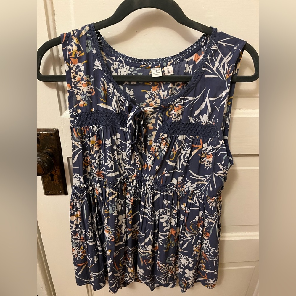 Flowy floral blue tank top